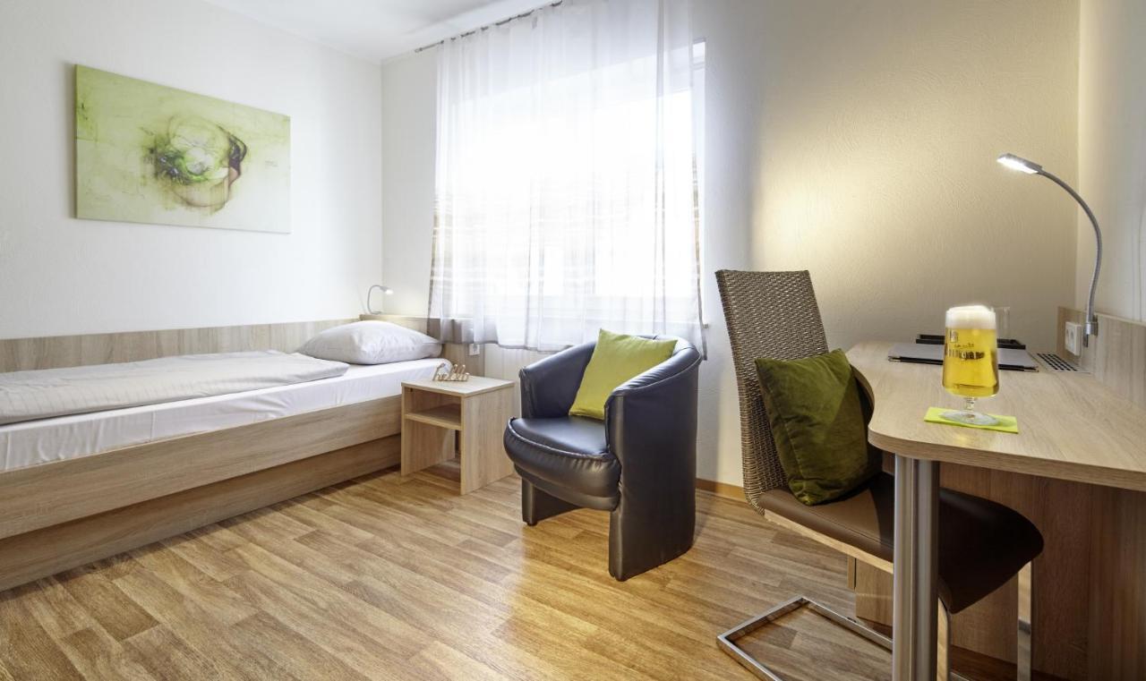 Hotel Zum Stern ชไวค์ ภายนอก รูปภาพ