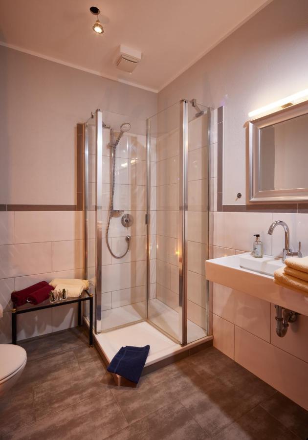 Hotel Zum Stern ชไวค์ ภายนอก รูปภาพ